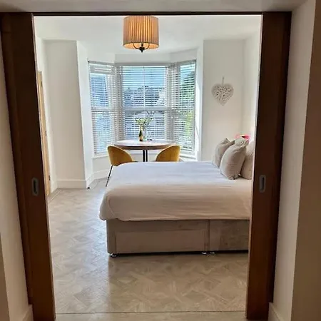 The Hideaway - Luxury In The Heart Of On Windermere Bowness-on-Windermere