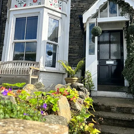 The Hideaway - Luxury In The Heart Of On Windermere * Bowness-on-Windermere